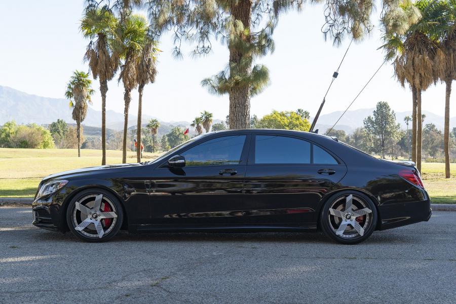  Mercedes-Benz S-Class on Forgiato Wheels (Forssette-ECL) 2018 года  (фото 2 из 4)